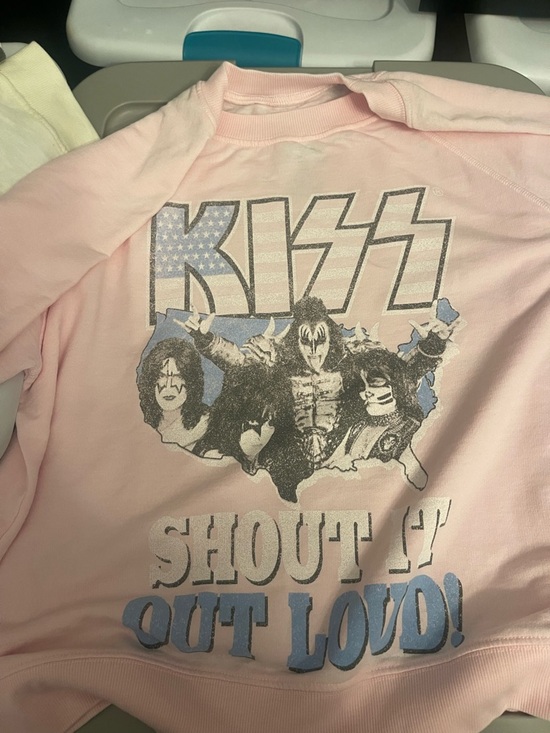 Recycled Karma KISS Shout It Out Loud Oversized Sweatshirt - Picture 7 of 8